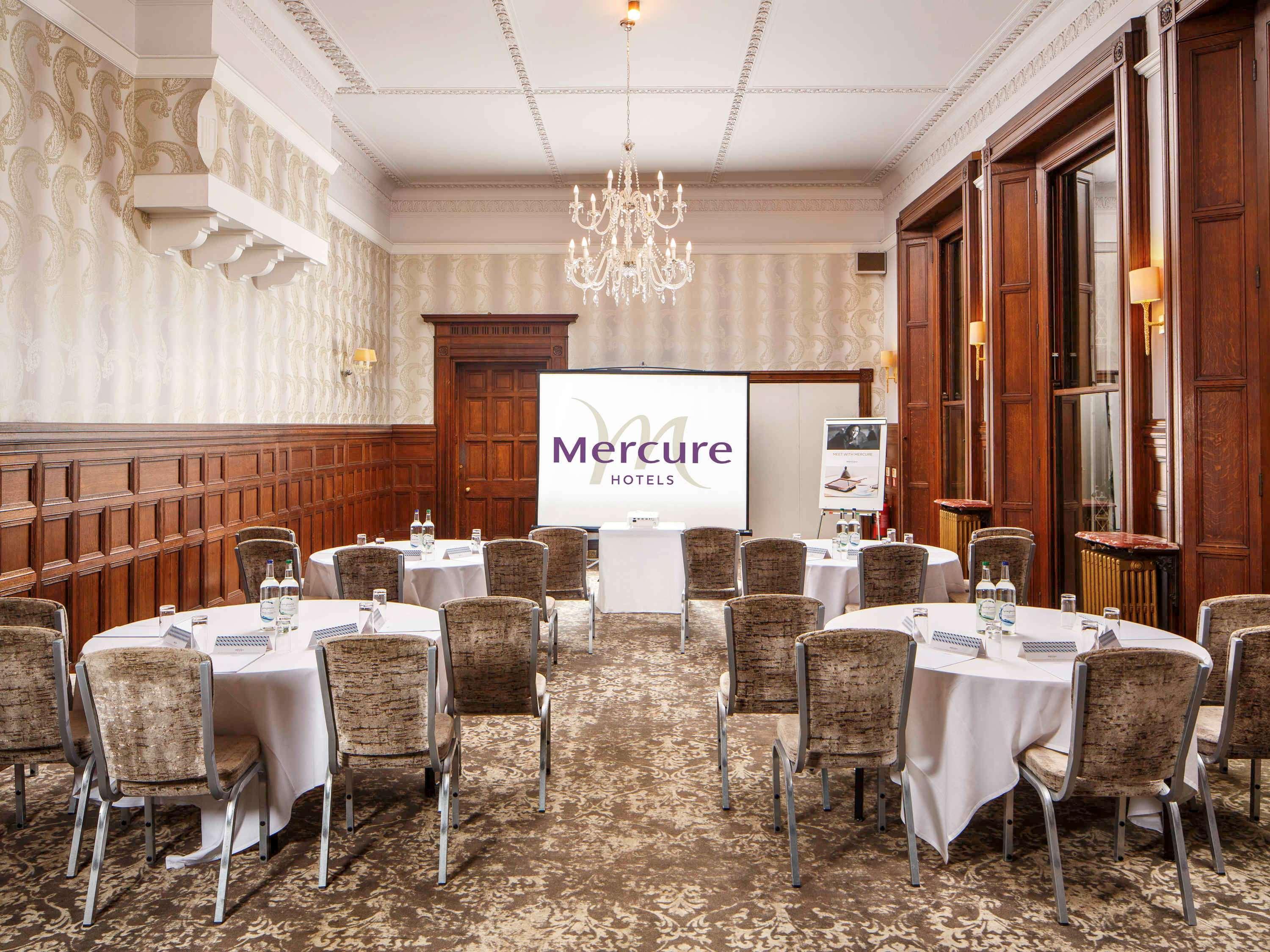 Mercure Burton Upon Trent, Newton Park Екстер'єр фото