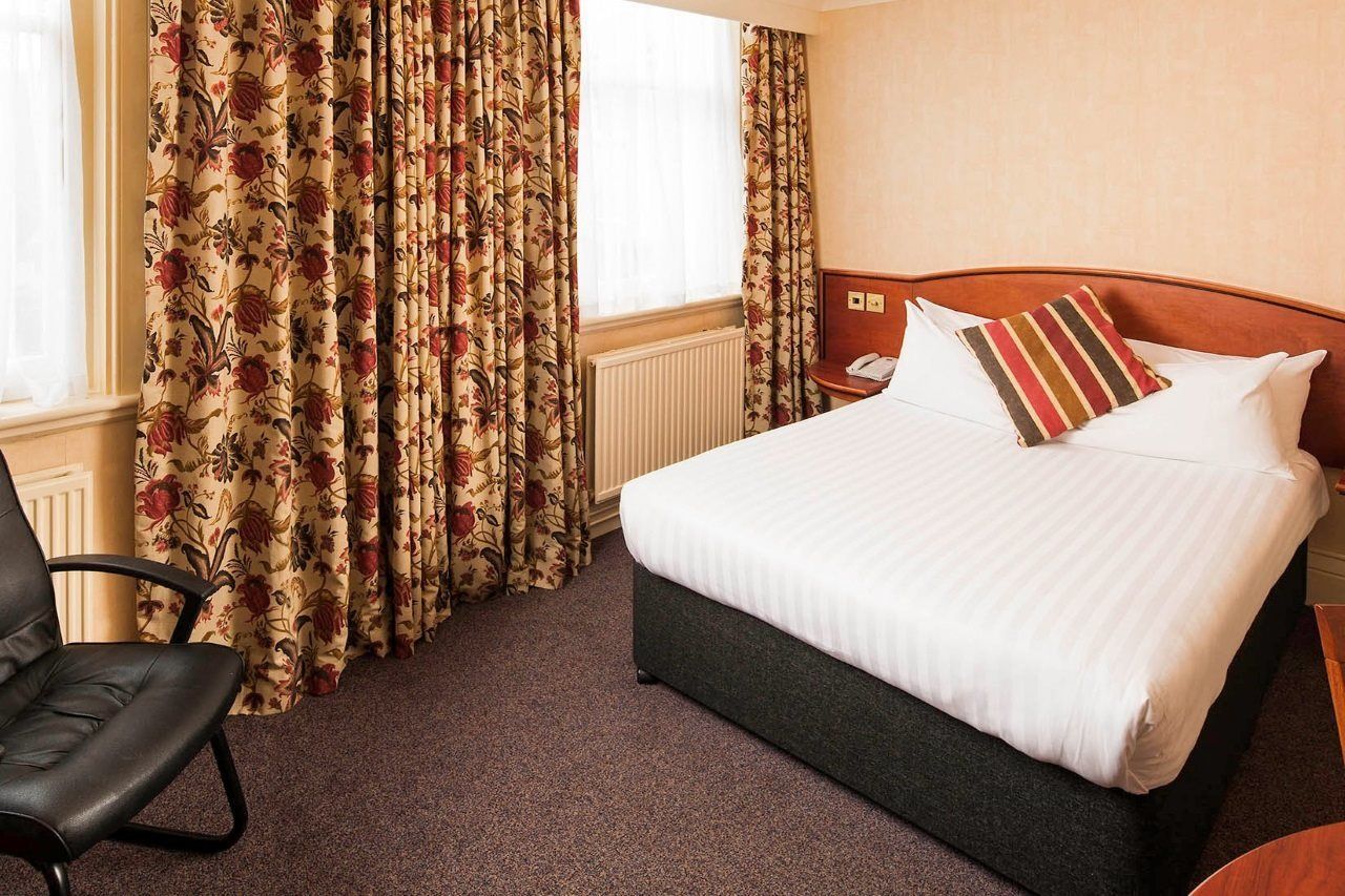 Mercure Burton Upon Trent, Newton Park Екстер'єр фото